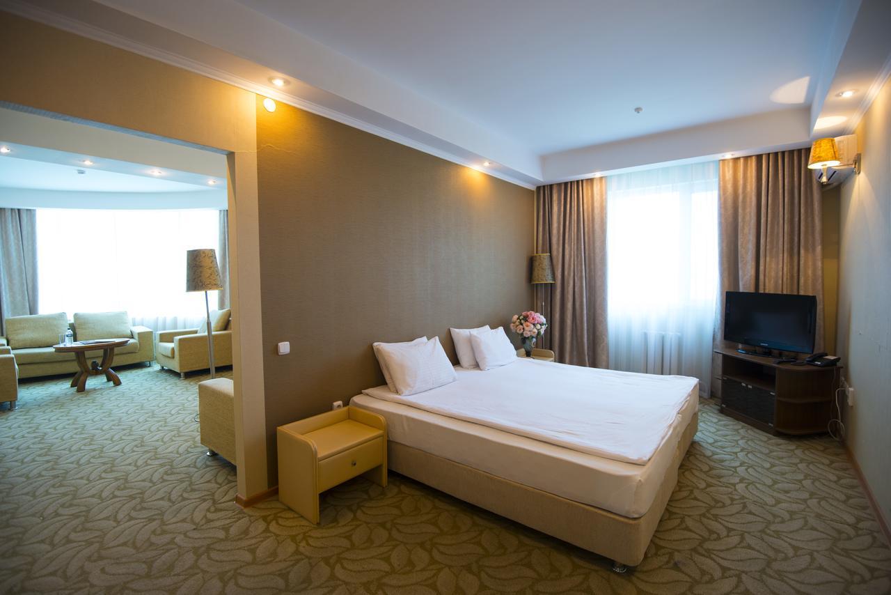 Akbulak Hotel 阿斯坦纳 外观 照片